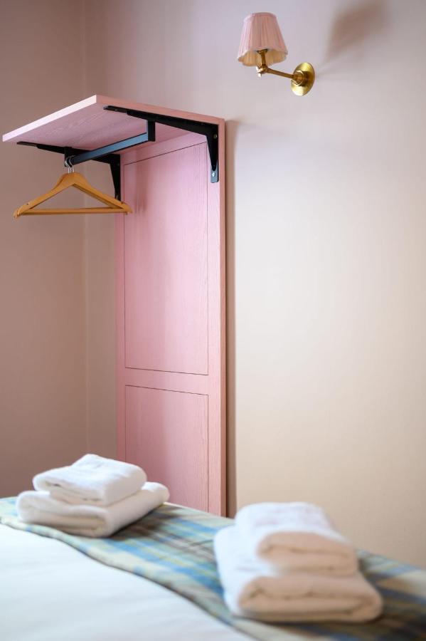 Cosy Ground Floor Double Room エディンバラ エクステリア 写真